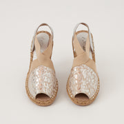 YUTE SANDALIA EN CUERO COLOR PLATA PRINT