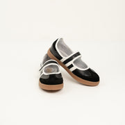 TENIS MAFALDA EN CUERO COLOR NEGRO X BLANCO