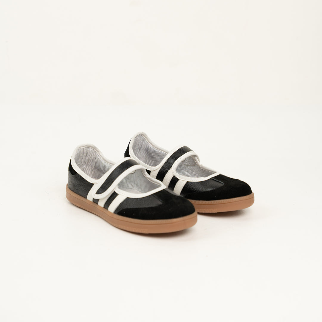 TENIS MAFALDA EN CUERO COLOR NEGRO X BLANCO