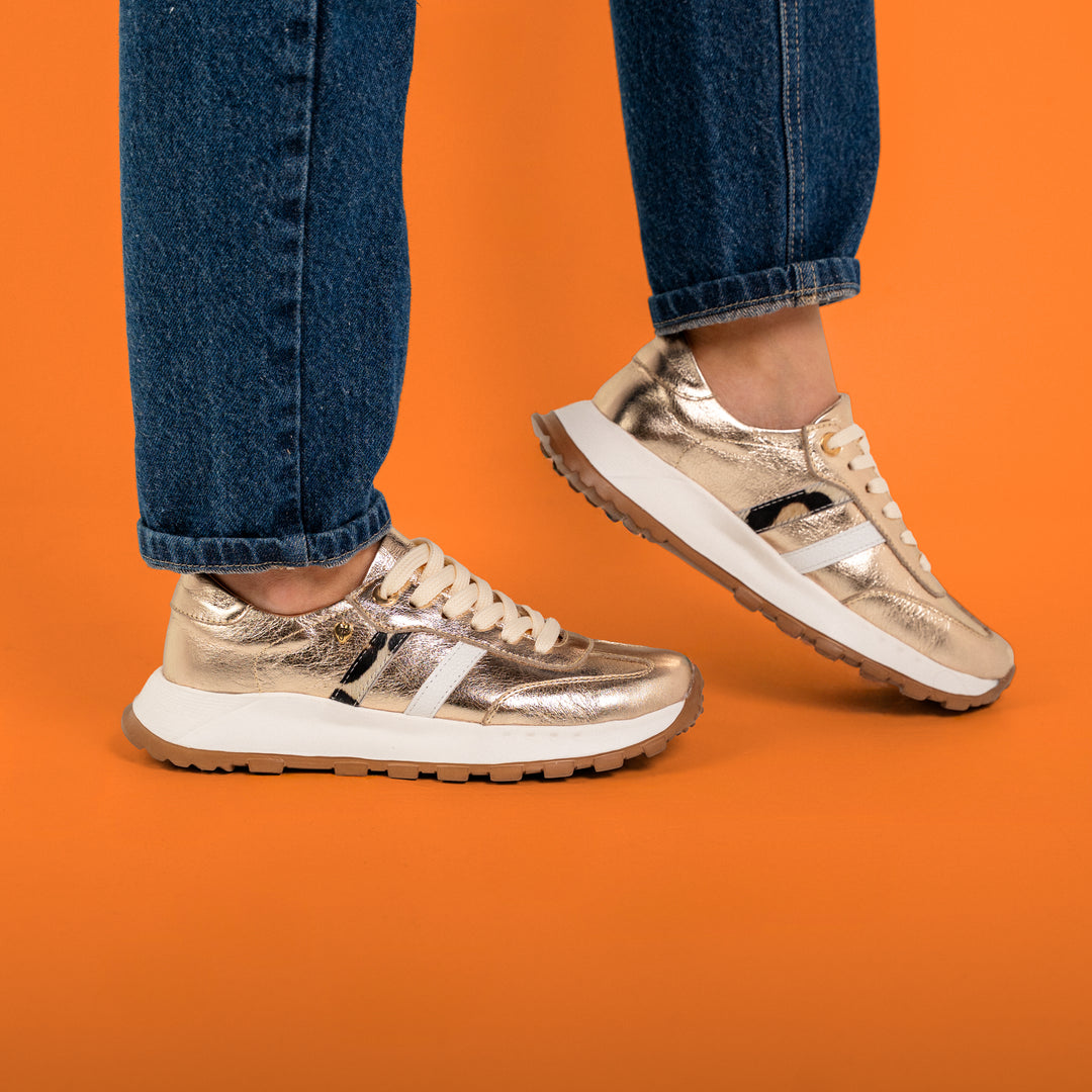 TENIS EN CUERO COLOR ORO X TALCO Y PELO