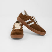 TENIS EN CUERO CARNAZA COLOR CAFE