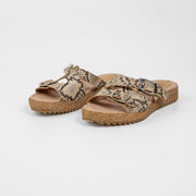 SANDALIA PLANA EN CUERO COLOR PITON