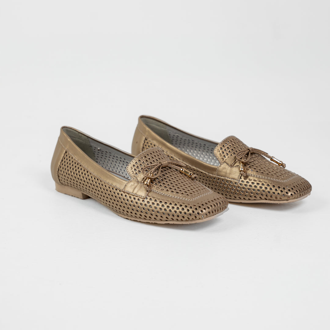 MOCASÍN EN CUERO COLOR BRONCE