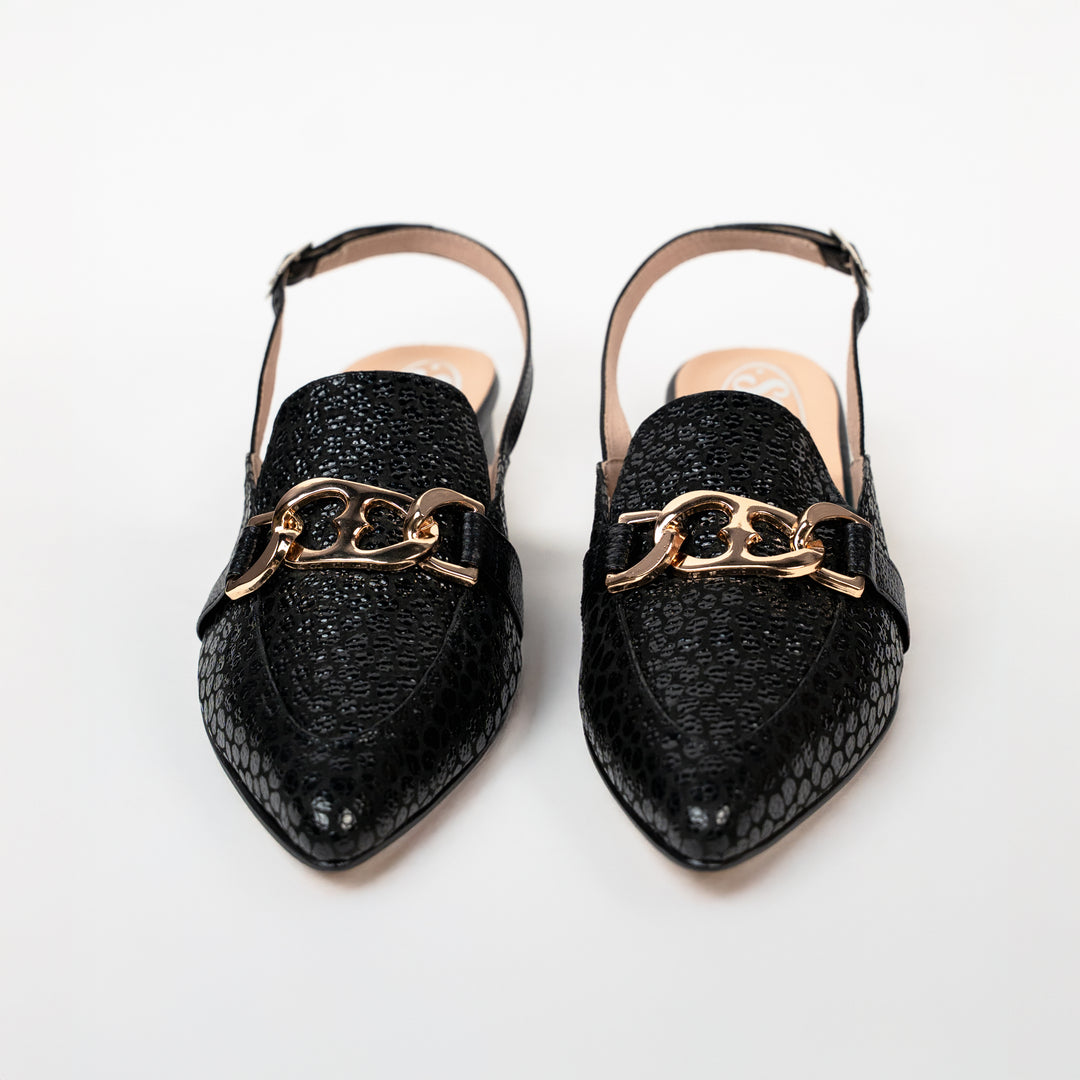 BALETA EN CUERO COLOR NEGRO X HERRAJE