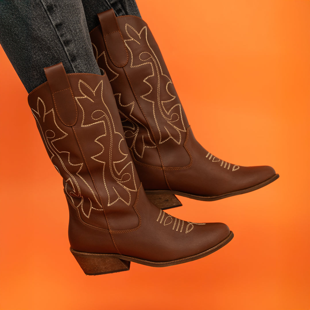 BOTA TEXANA EN CUERO COLOR COÑAC