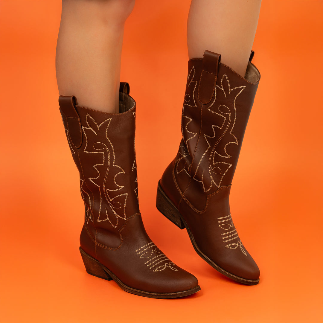 BOTA TEXANA EN CUERO COLOR COÑAC
