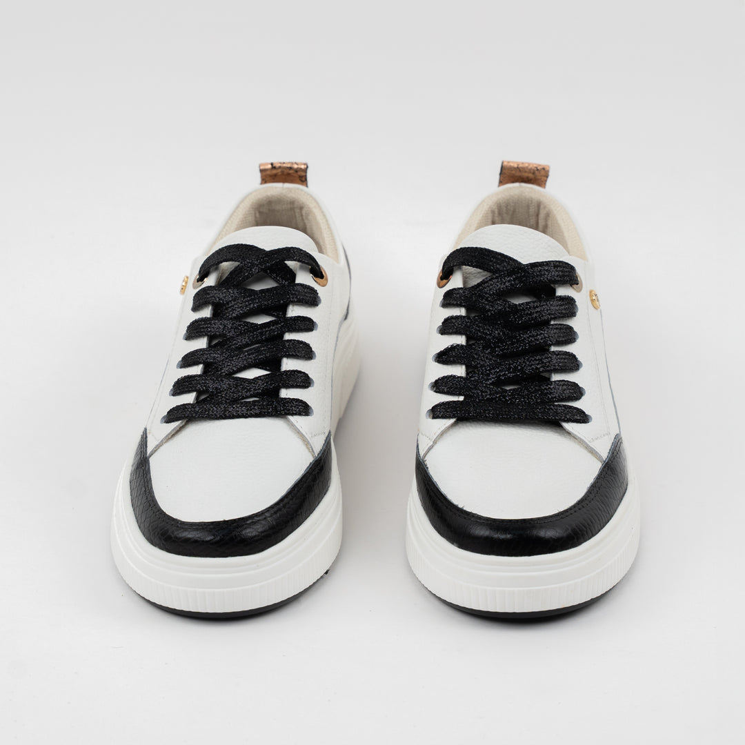 TENIS EN CUERO COLOR BLANCO X NEGRO X VERDE