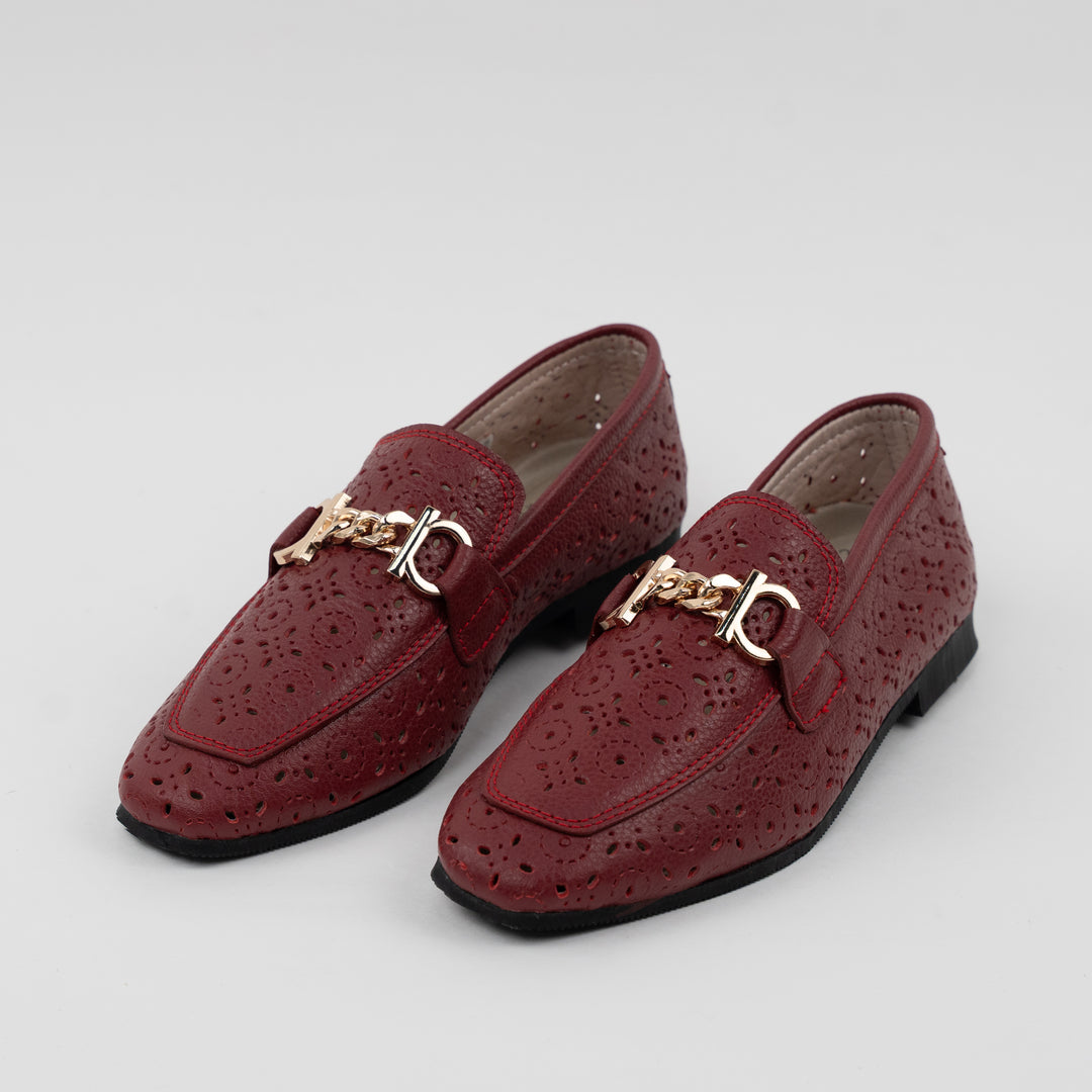 MOCASÍN EN CUERO COLOR VINOTINTO INNOVADOR