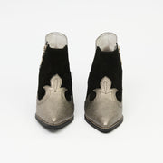 BOTA EN CUERO COLOR GRIS X NEGRO