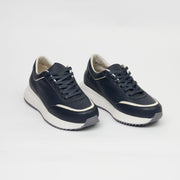 TENIS EN CUERO COLOR AZUL INNOVADOR