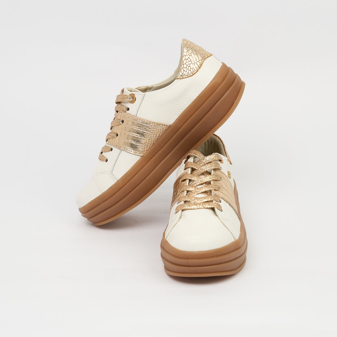 TENIS EN CUERO COLOR TALCO X ORO