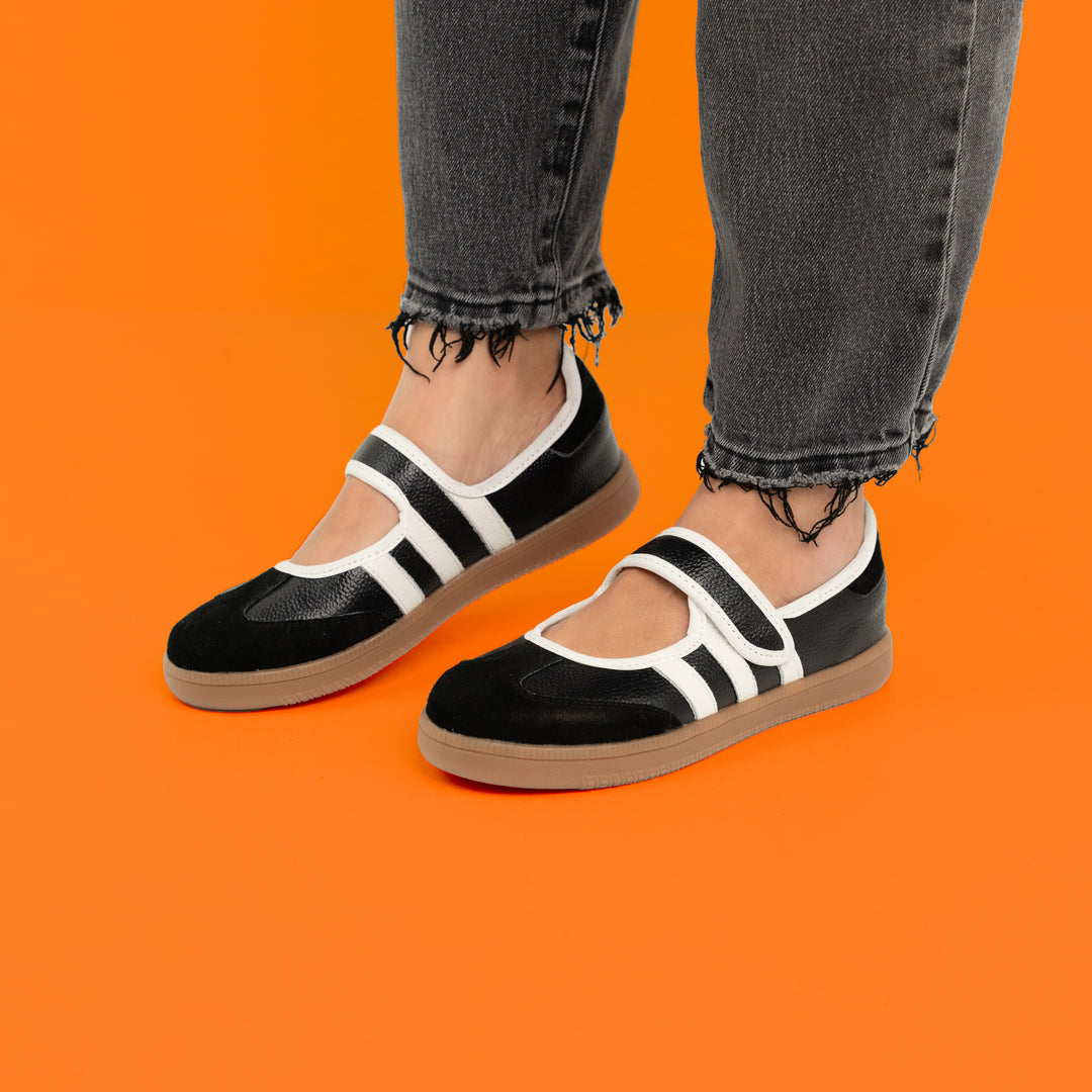 TENIS MAFALDA EN CUERO COLOR NEGRO X BLANCO