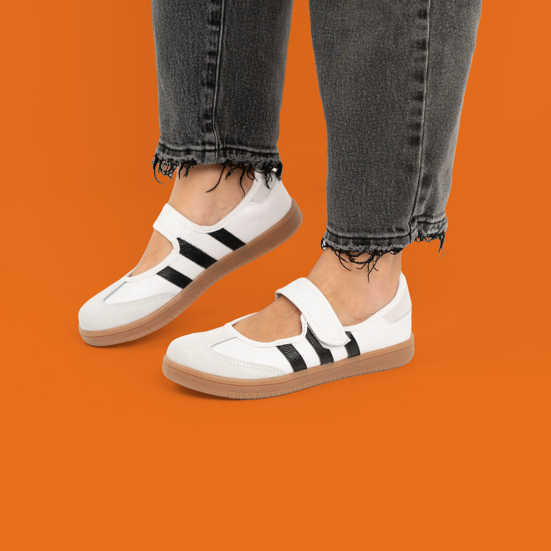 TENIS MAFALDA EN CUERO COLOR BLACO X NEGRO