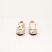 TENIS EN CUERO COLOR PLATEADO