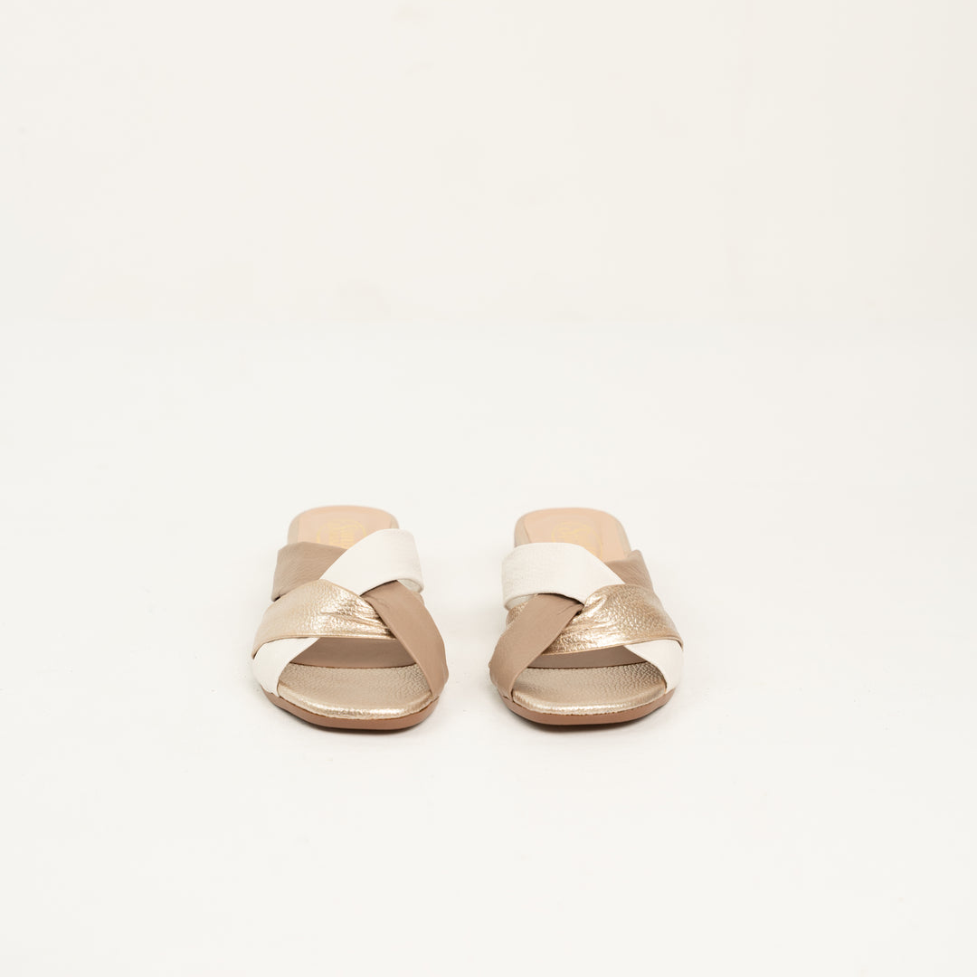 SANDALIA CUERO CRUZADA TALCO CHAMPAÑA CAMEL