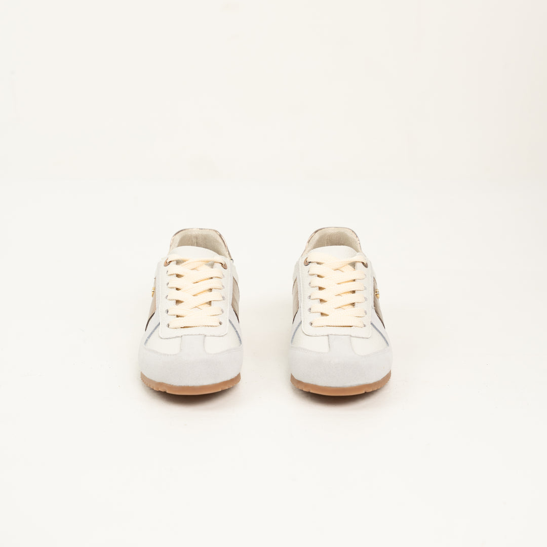 TENIS EN CUERO COLOR BLANCO DISTINTIVO
