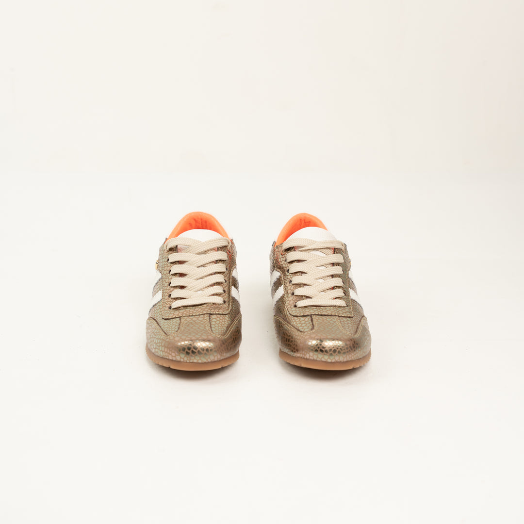 TENIS EN CUERO COLOR ORO MODERNO