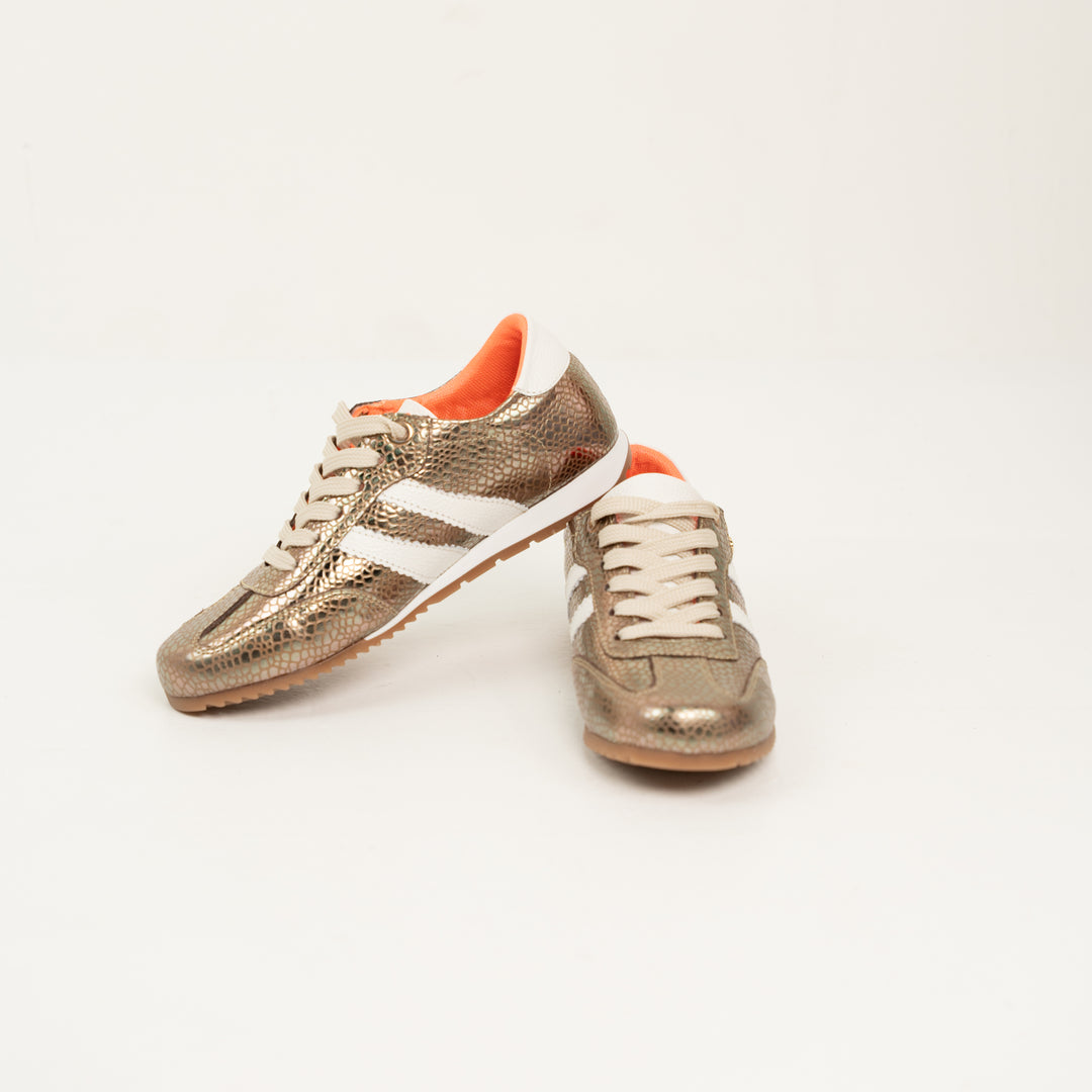 TENIS EN CUERO COLOR ORO MODERNO