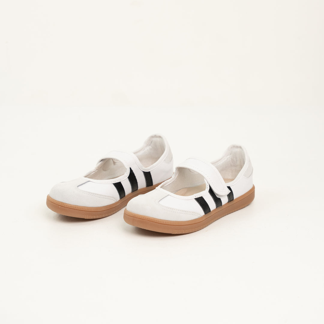 TENIS MAFALDA EN CUERO COLOR BLACO X NEGRO