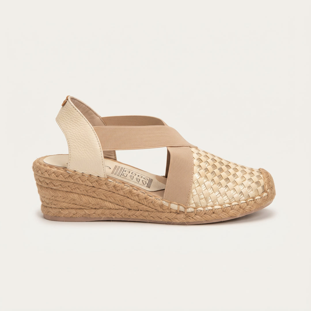 YUTE TACÓN EN CUERO COLOR BEIGE