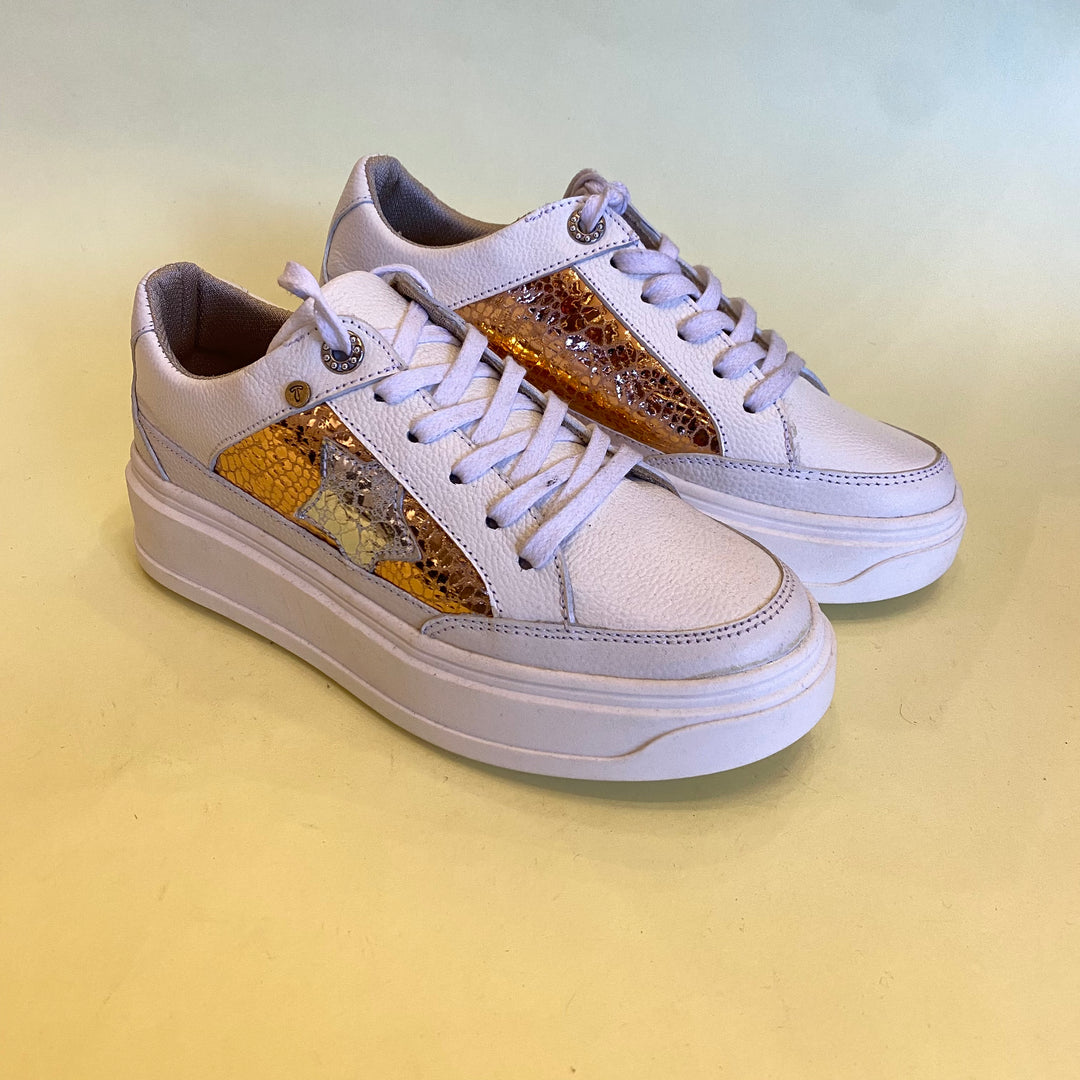 TENIS EN CUERO COLOR BLANCO ELEGANTE