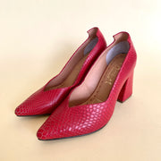 TACÓN EN CUERO COLOR ROJO INNOVADOR