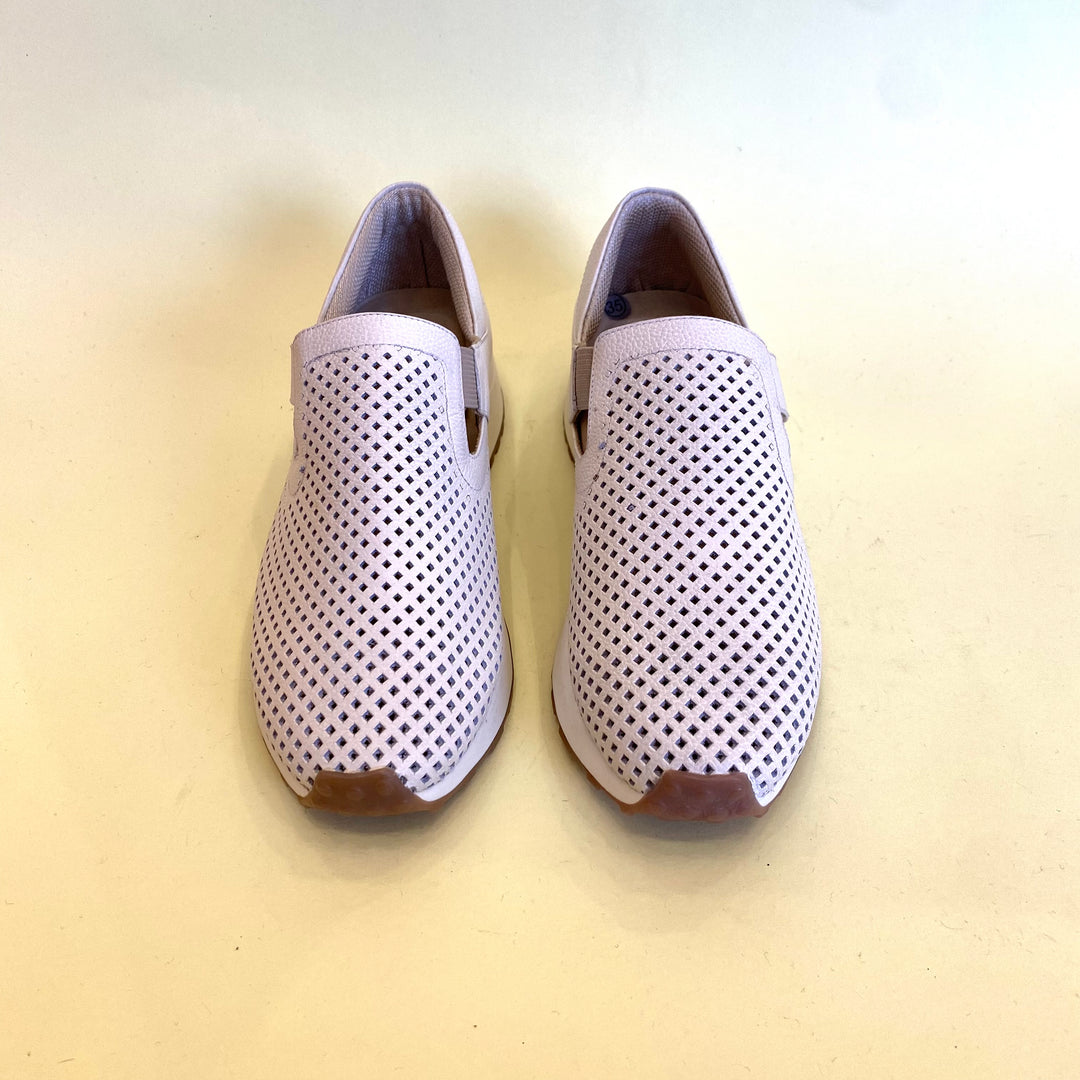 TENIS EN CUERO BLANCO HUESO