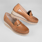 MOCASÍN EN CUERO COLOR MIEL INNOVADOR