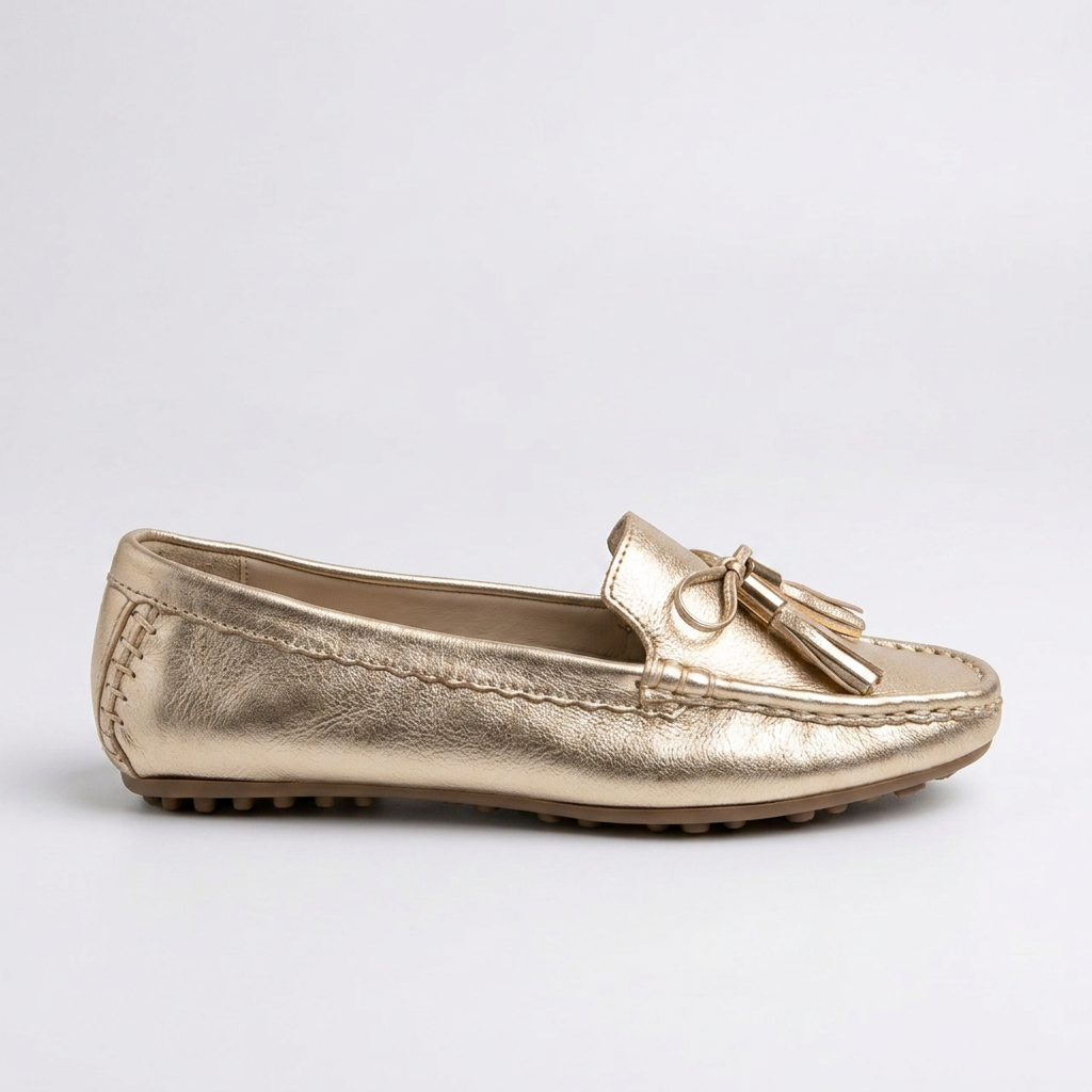 MOCASÍN EN CUERO COLOR ORO ELEGANTE