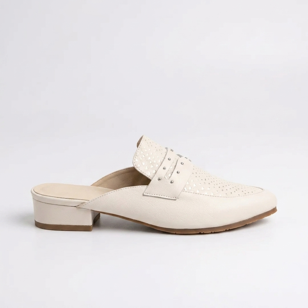 SUECO EN CUERO COLOR BLANCO TALCO