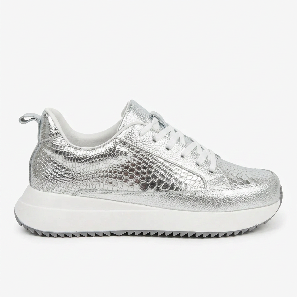 TENIS EN CUERO COLOR PLATA MODERNO