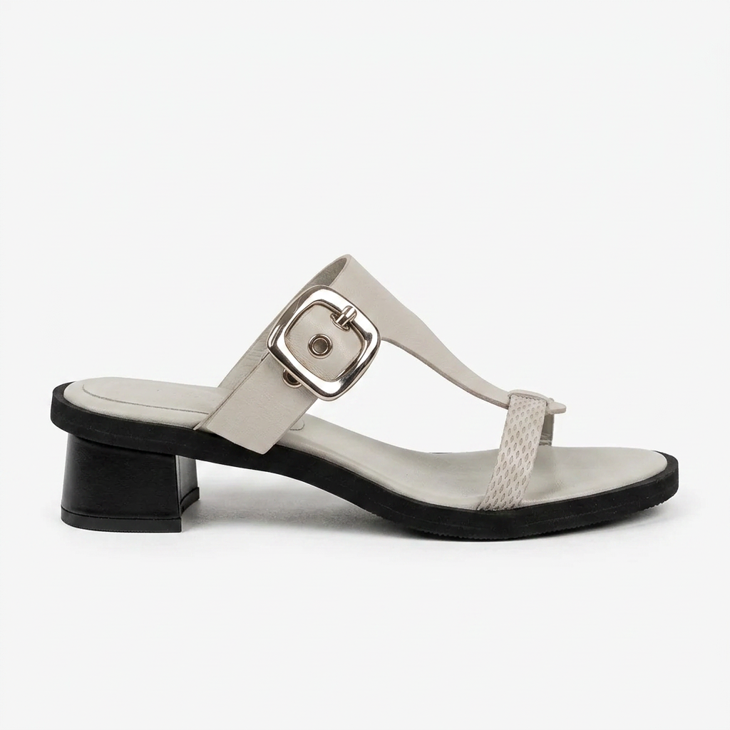 SANDALIA EN CUERO COLOR GRIS