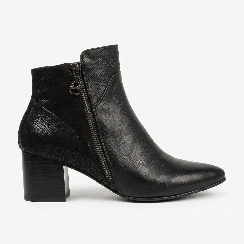 BOTA EN CUERO COLOR NEGRO LISO