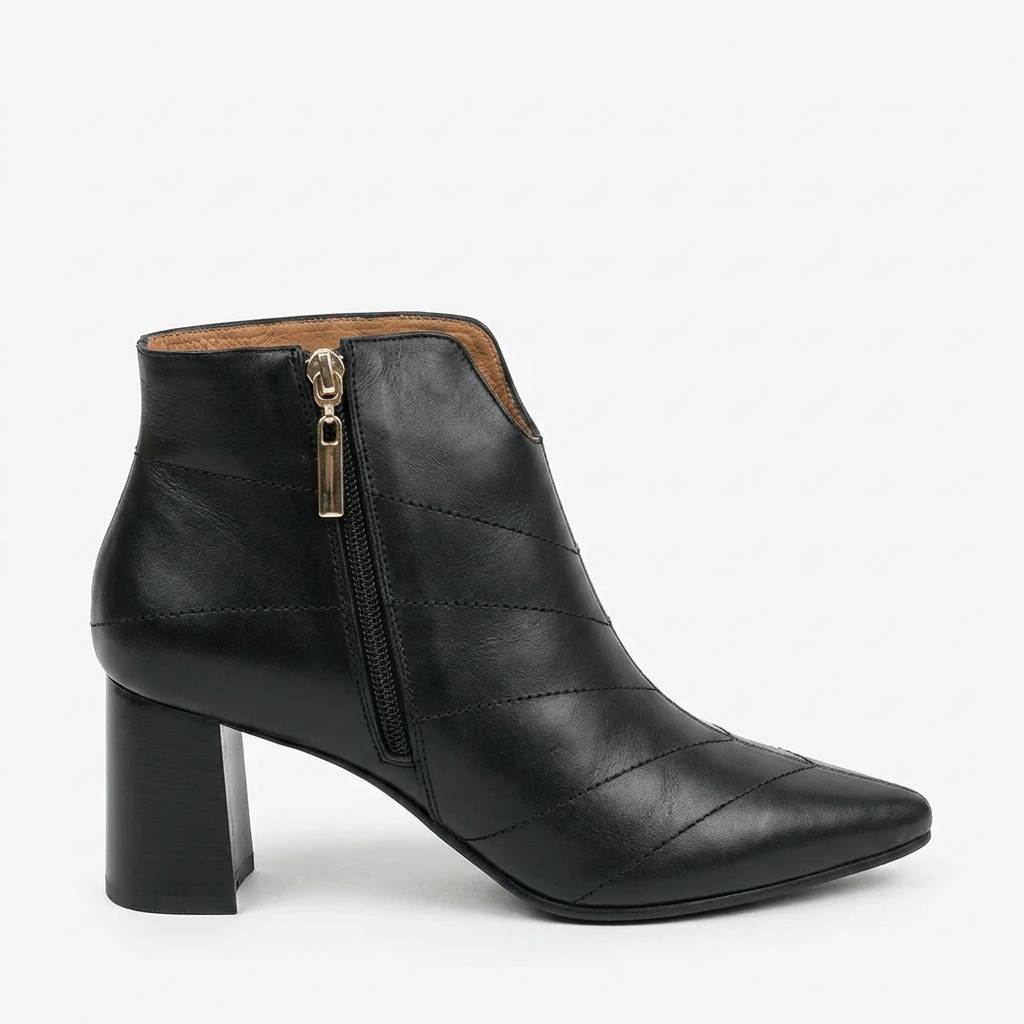 BOTA EN CUERO COLOR NEGRO ORIGINAL