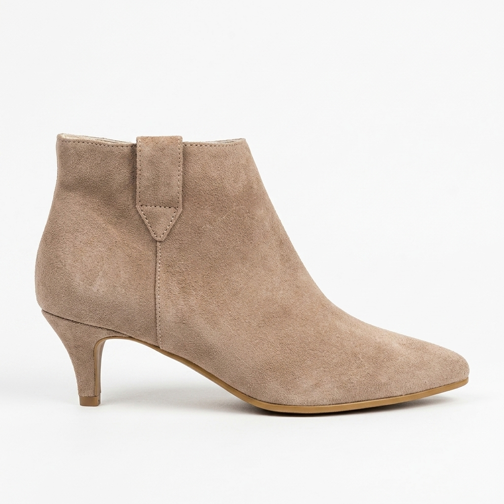 BOTA EN CUERO CARNAZA COLOR TAUPE