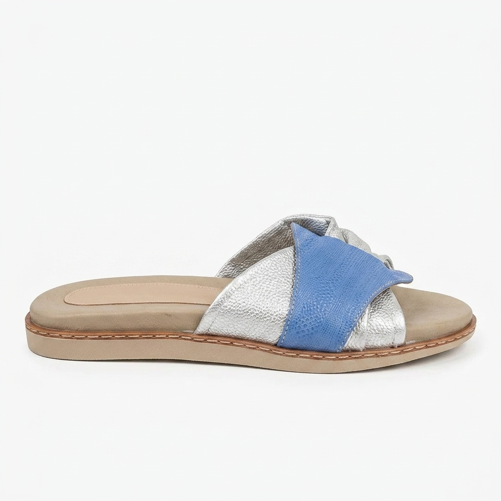 SANDALIA PLANA EN CUERO COLOR AZUL X PLATA ELEGANTE