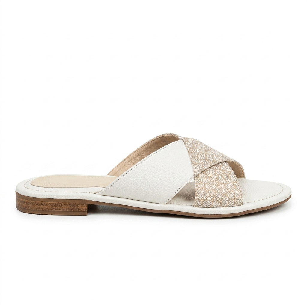 SANDALIA PLANA EN CUERO COLOR BLANCO X ARENA